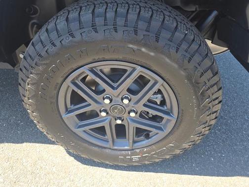 Bright White Clearcoat 2024 Jeep Wrangler Sport S