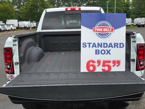 2025 RAM 2500 Tradesman Crew Cab 4x4 6'4' Box