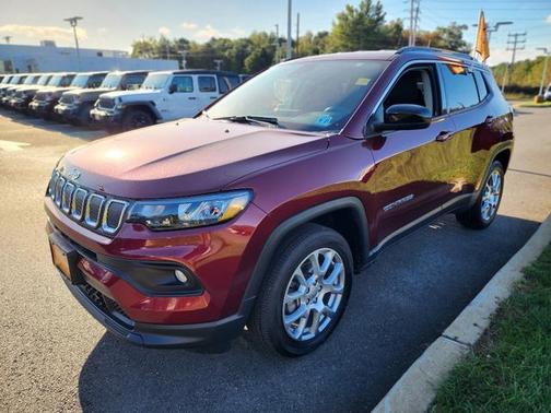 2022 Jeep Compass Latitude Lux