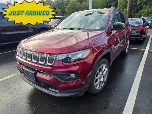2022 Jeep Compass Latitude Lux