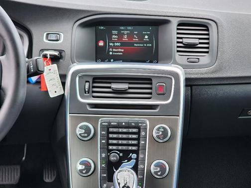 2015 Volvo S60 T5 Platinum