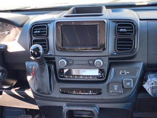 2025 RAM ProMaster 2500 Tradesman