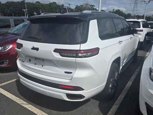 2023 Jeep Grand Cherokee L Summit