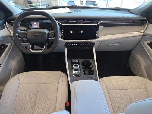 Diamond Black Crystal Pearlcoat 2026 Jeep Cherokee Limited