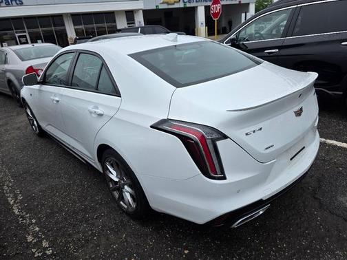 2022 Cadillac CT4 Sport