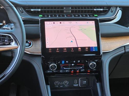 2025 Jeep Grand Cherokee L Summit Reserve