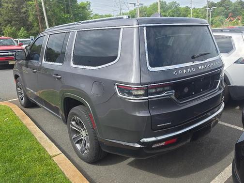 Diamond Black Crystal Pearlcoat 2022 Jeep Grand Wagoneer Series I 4x4