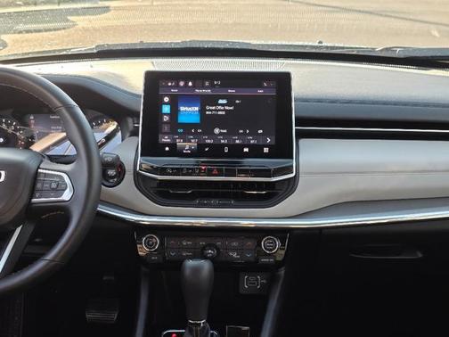 Diamond Black Crystal Pearlcoat 2022 Jeep Compass Limited