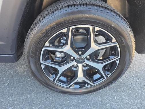 Silver Zynith Clear Coat 2026 Jeep Compass Limited