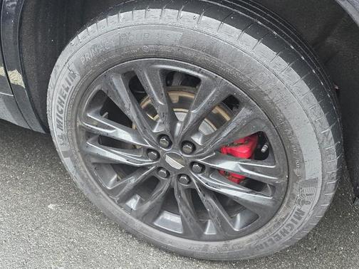 Stellar Black Metallic 2023 Cadillac XT6 Sport AWD