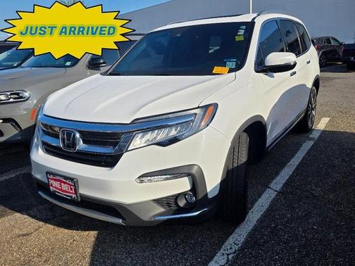 2022 Honda Pilot Touring 8-Passenger