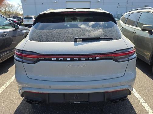Chalk 2024 Porsche Macan Macan