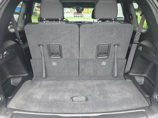 Baltic Gray Metallic Clearcoat 2026 Jeep Grand Cherokee L Laredo