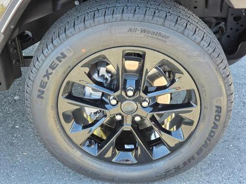 Black Clearcoat 2025 Jeep Wrangler 4xe Sahara