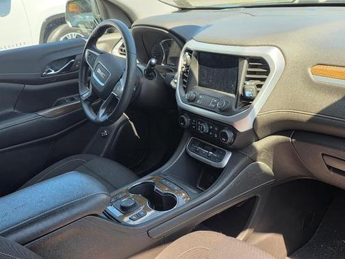 2022 GMC Acadia AWD SLE