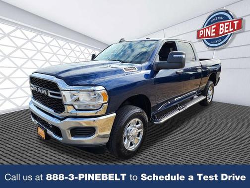 2024 RAM 2500 Tradesman Crew Cab 4x4 6'4' Box