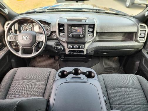 2024 RAM 2500 Tradesman Crew Cab 4x4 6'4' Box