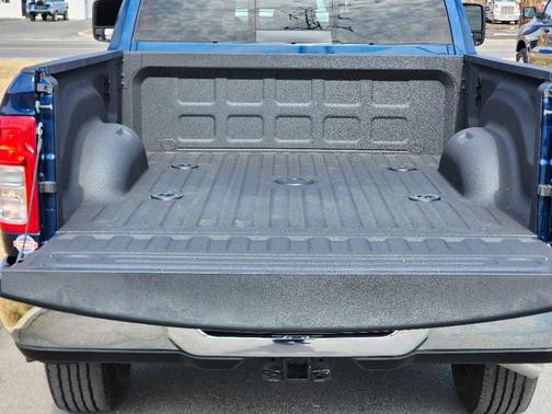 2024 RAM 2500 Tradesman Crew Cab 4x4 6'4' Box