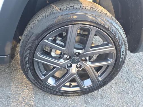 Bright White Clearcoat 2026 Jeep Compass Limited