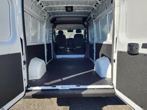 2025 RAM ProMaster 2500 Tradesman