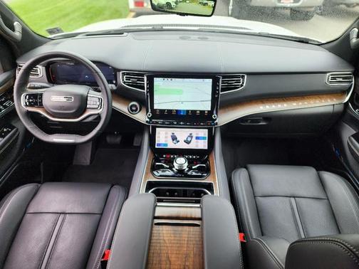 2023 Jeep Grand Wagoneer 4x4