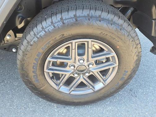 Black Clearcoat 2026 Jeep Wrangler Sport