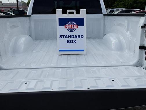 Bright White Clearcoat 2022 RAM 1500 Laramie