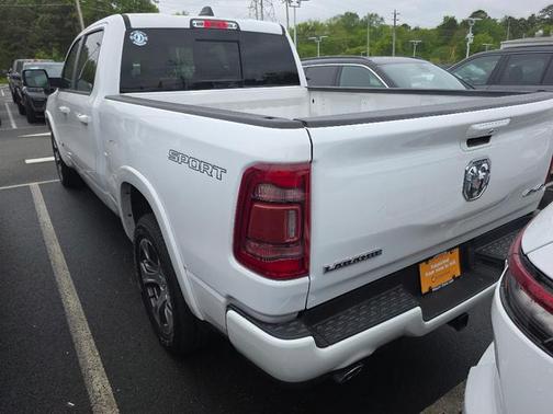 Bright White Clearcoat 2022 RAM 1500 Laramie