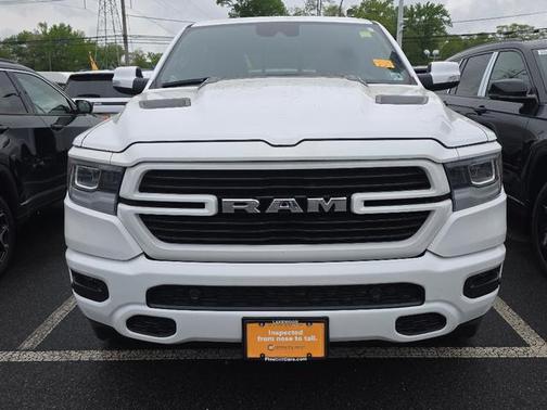 Bright White Clearcoat 2022 RAM 1500 Laramie