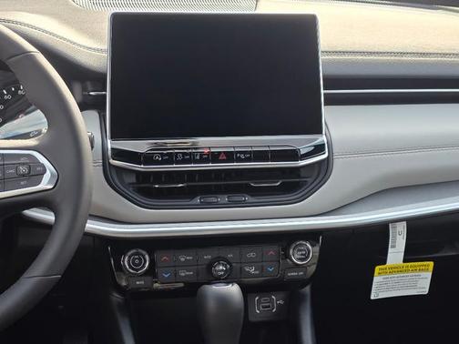 Red Hot Pearlcoat 2026 Jeep Compass Limited