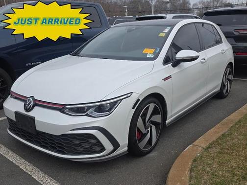 2022 Volkswagen Golf GTI 2.0T SE DSG