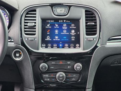 2019 Chrysler 300 S