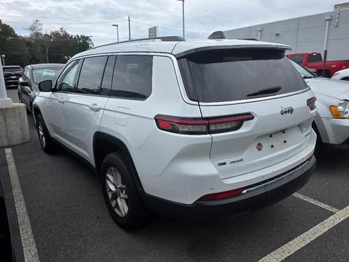 2022 Jeep Grand Cherokee L Laredo