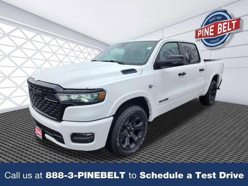 Bright White Clearcoat 2026 RAM 1500 Big Horn/Lone Star