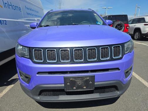 Granite Crystal Metallic Clearcoat 2018 Jeep Compass Latitude