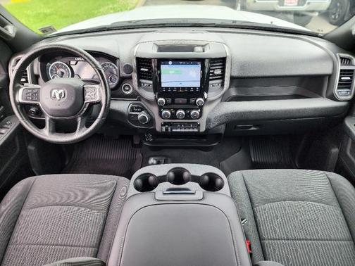 2022 RAM 2500 Tradesman Crew Cab 4x4 6'4' Box