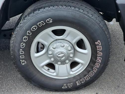 2022 RAM 2500 Tradesman Crew Cab 4x4 6'4' Box