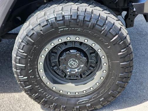 2021 Jeep Gladiator Willys 4x4