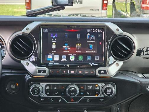 2021 Jeep Gladiator Willys 4x4