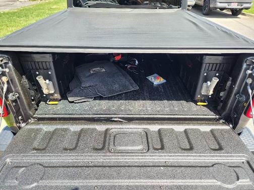 2021 Jeep Gladiator Willys 4x4