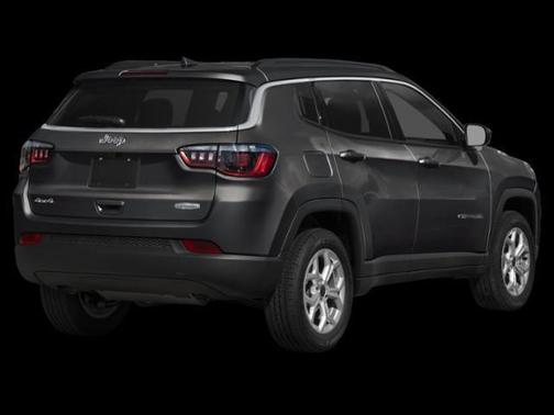 Diamond Black Crystal Pearlcoat 2026 Jeep Compass Limited