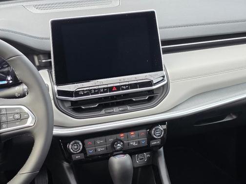 Bright White Clearcoat 2026 Jeep Compass Limited