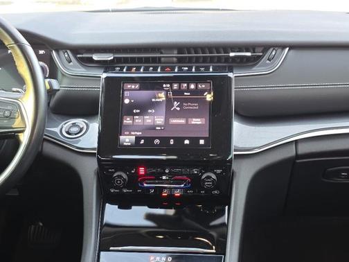 2021 Jeep Grand Cherokee L Laredo