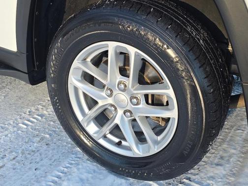 2021 Jeep Grand Cherokee L Laredo