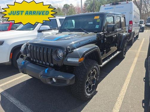 Black Clearcoat 2023 Jeep Wrangler 4xe Rubicon