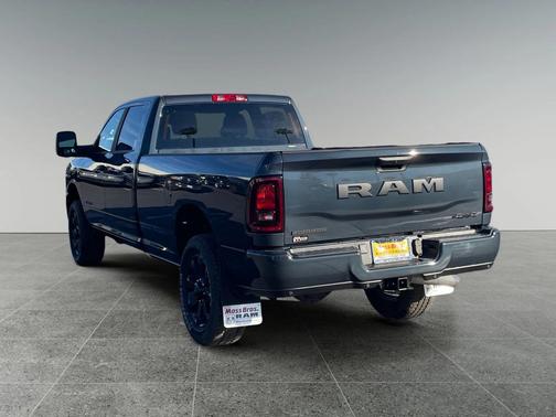 2026 RAM 3500 Big Horn Crew Cab 4x4 8' Box