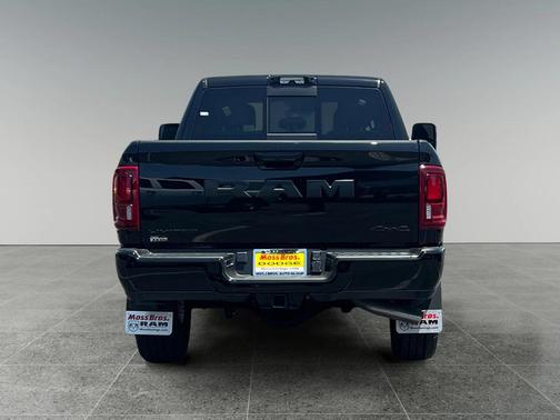 2025 RAM 3500 Limited Crew Cab 4x4 6'4' Box