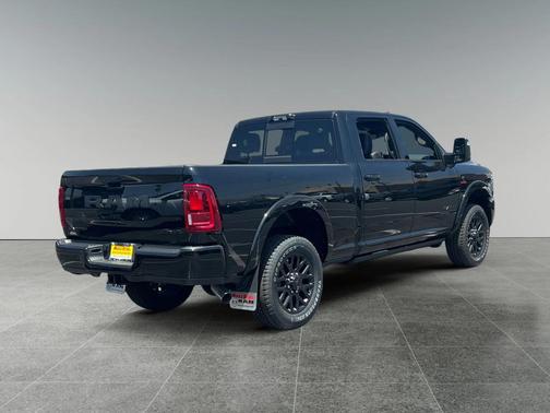 2025 RAM 3500 Limited Crew Cab 4x4 6'4' Box