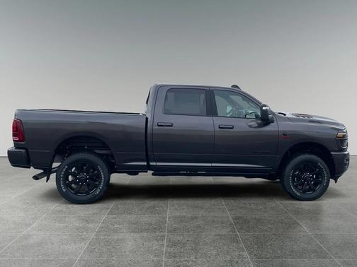 2026 RAM 2500 Laramie Crew Cab 4x4 6'4' Box