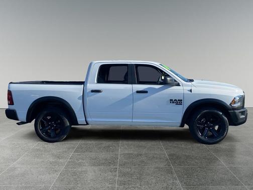 Bright White Clearcoat 2024 RAM 1500 Classic SLT